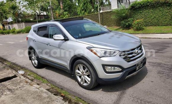 Sayi Na hannu Hyundai Santa Fe Sauran Mota in Douala a Ƙasar Kamaru Sayi Na hannu Hyundai Santa Fe Sauran Mota in Douala a Ƙasar Kamaru