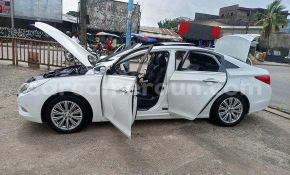 Sayi Na hannu Hyundai Sonata Sauran Mota in Douala a Ƙasar Kamaru Sayi Na hannu Hyundai Sonata Sauran Mota in Douala a Ƙasar Kamaru