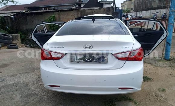 Sayi Na hannu Hyundai Sonata Sauran Mota in Douala a Ƙasar Kamaru Sayi Na hannu Hyundai Sonata Sauran Mota in Douala a Ƙasar Kamaru