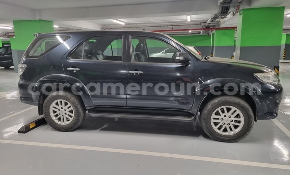 Acheter Occasion Voiture Toyota Fortuner Noir à Douala, Littoral Cameroon Acheter Occasion Voiture Toyota Fortuner Noir à Douala, Littoral Cameroon