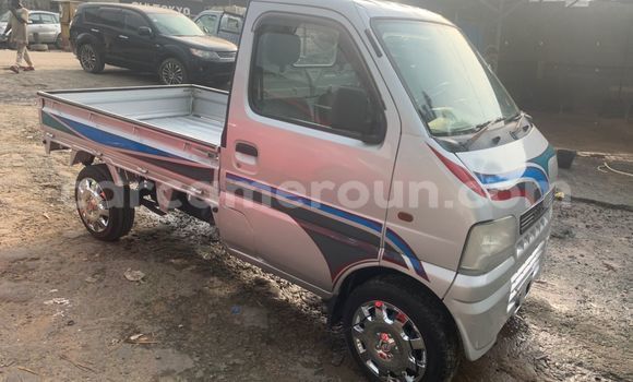 Sayi Imported Suzuki Carry Azurfa Babbar mota in Douala a Ƙasar Kamaru Sayi Imported Suzuki Carry Azurfa Babbar mota in Douala a Ƙasar Kamaru