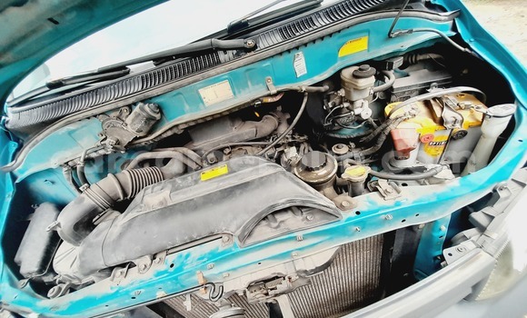 Sayi Na hannu Toyota Hiace Green Mota in Douala a Ƙasar Kamaru Sayi Na hannu Toyota Hiace Green Mota in Douala a Ƙasar Kamaru