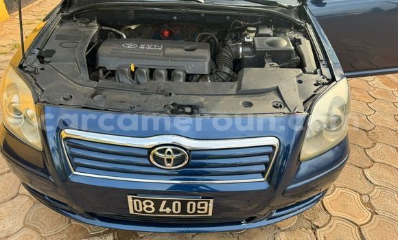 Sayi Na hannu Toyota Avensis Blue Mota in Yaounde a Babban Kamaru Sayi Na hannu Toyota Avensis Blue Mota in Yaounde a Babban Kamaru