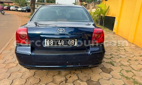 Sayi Na hannu Toyota Avensis Blue Mota in Yaounde a Babban Kamaru Sayi Na hannu Toyota Avensis Blue Mota in Yaounde a Babban Kamaru