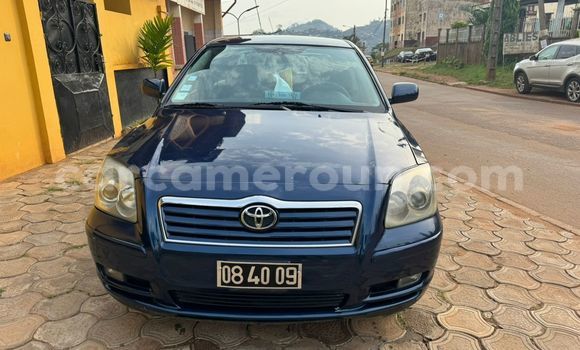 Sayi Na hannu Toyota Avensis Blue Mota in Yaounde a Babban Kamaru Sayi Na hannu Toyota Avensis Blue Mota in Yaounde a Babban Kamaru