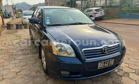 Sayi Na hannu Toyota Avensis Blue Mota in Yaounde a Babban Kamaru Sayi Na hannu Toyota Avensis Blue Mota in Yaounde a Babban Kamaru