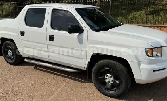 Sayi Na hannu Honda Ridgeline White Mota in Yaounde a Babban Kamaru Sayi Na hannu Honda Ridgeline White Mota in Yaounde a Babban Kamaru