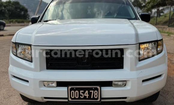 Sayi Na hannu Honda Ridgeline White Mota in Yaounde a Babban Kamaru Sayi Na hannu Honda Ridgeline White Mota in Yaounde a Babban Kamaru