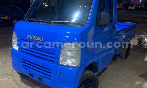 Sayi Na hannu Suzuki Carry Blue Babbar mota in Douala a Ƙasar Kamaru