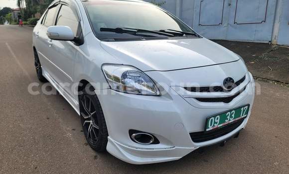 Buy Used Toyota Vios White Car in Yaounde in Central Cameroon