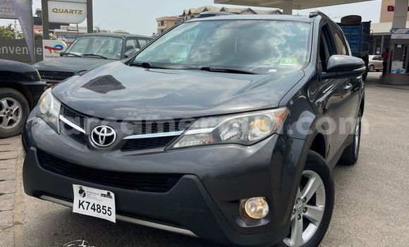 Sayi Na hannu Toyota RAV4 Sauran Mota in Douala a Ƙasar Kamaru