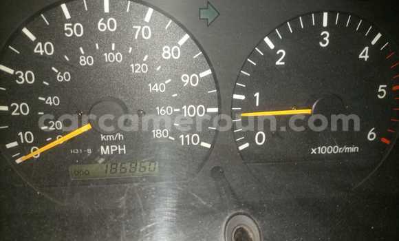 Sayi Na hannu Toyota HiAce White Babbar mota in Douala a Ƙasar Kamaru Sayi Na hannu Toyota HiAce White Babbar mota in Douala a Ƙasar Kamaru