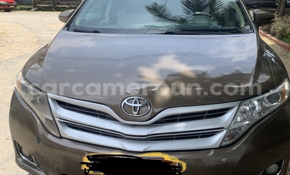 Sayi Na hannu Toyota Venza Sauran Mota in Douala a Ƙasar Kamaru