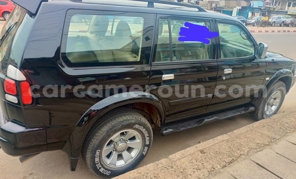 Buy Used Mitsubishi Pajero Black Car in Douala in Littoral Cameroon