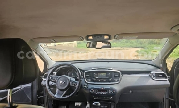 Acheter Occasion Voiture Kia Sorento Blanc à Yaoundé, Central Cameroon Acheter Occasion Voiture Kia Sorento Blanc à Yaoundé, Central Cameroon