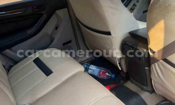 Sayi Na hannu Toyota 4Runner Azurfa Mota in Yaounde a Babban Kamaru Sayi Na hannu Toyota 4Runner Azurfa Mota in Yaounde a Babban Kamaru