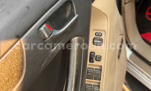 Sayi Na hannu Toyota 4Runner Azurfa Mota in Yaounde a Babban Kamaru Sayi Na hannu Toyota 4Runner Azurfa Mota in Yaounde a Babban Kamaru