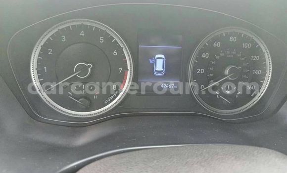 Sayi Na hannu Hyundai Santa Fe Black Mota in Ambam a Kamaru ta Kudu Sayi Na hannu Hyundai Santa Fe Black Mota in Ambam a Kamaru ta Kudu