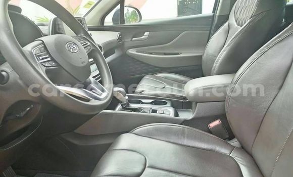 Sayi Na hannu Hyundai Santa Fe Black Mota in Ambam a Kamaru ta Kudu Sayi Na hannu Hyundai Santa Fe Black Mota in Ambam a Kamaru ta Kudu