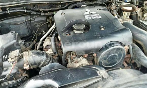 Sayi Na hannu Mitsubishi L200 Black Mota in Ambam a Kamaru ta Kudu Sayi Na hannu Mitsubishi L200 Black Mota in Ambam a Kamaru ta Kudu