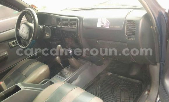 Sayi Na hannu Toyota Pickup Black Mota in Douala a Ƙasar Kamaru Sayi Na hannu Toyota Pickup Black Mota in Douala a Ƙasar Kamaru