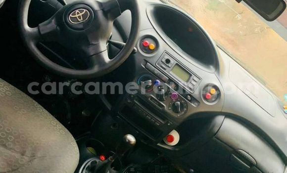 Sayi Na hannu Toyota Yaris Black Mota in Bafoussam a West Kamaru Sayi Na hannu Toyota Yaris Black Mota in Bafoussam a West Kamaru