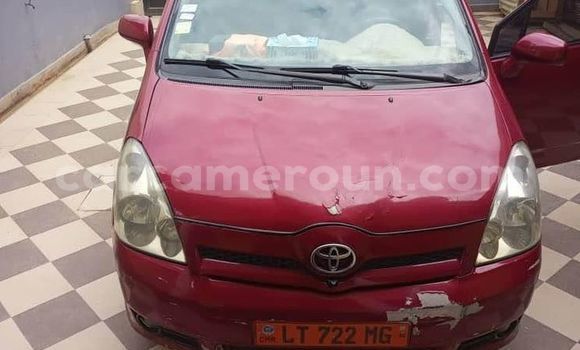 Acheter Occasion Voiture Toyota Corolla Rouge à Bafoussam, West Cameroon