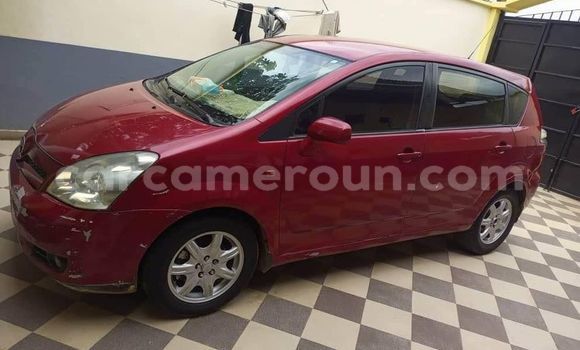 Acheter Occasion Voiture Toyota Corolla Rouge à Bafoussam, West Cameroon Acheter Occasion Voiture Toyota Corolla Rouge à Bafoussam, West Cameroon