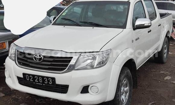 Acheter Occasion Voiture Toyota Hilux Blanc à Douala, Littoral Cameroon