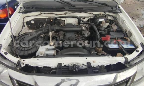 Acheter Occasion Voiture Toyota Hilux Blanc à Douala, Littoral Cameroon Acheter Occasion Voiture Toyota Hilux Blanc à Douala, Littoral Cameroon