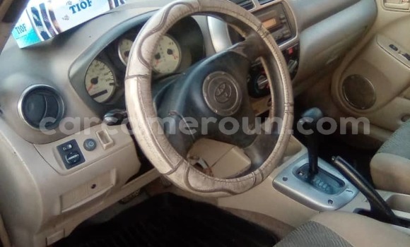 Acheter Occasion Voiture Toyota RAV4 Noir à Douala, Littoral Cameroon Acheter Occasion Voiture Toyota RAV4 Noir à Douala, Littoral Cameroon