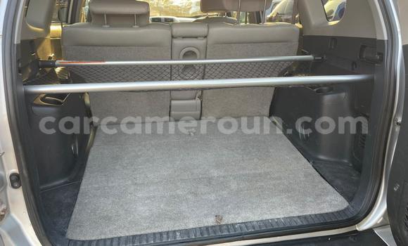 Sayi Na hannu Toyota RAV4 Azurfa Mota in Douala a Ƙasar Kamaru Sayi Na hannu Toyota RAV4 Azurfa Mota in Douala a Ƙasar Kamaru