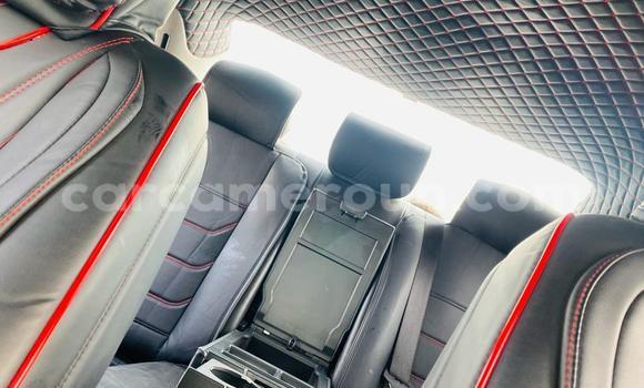 Sayi Na hannu Mercedes‒Benz E–Class Black Mota in Douala a Ƙasar Kamaru Sayi Na hannu Mercedes‒Benz E–Class Black Mota in Douala a Ƙasar Kamaru