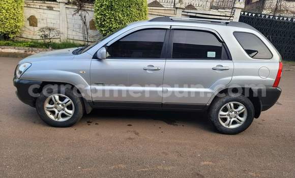 Buy Used Kia Sportage Silver Car in Yaounde in Central Cameroon Buy Used Kia Sportage Silver Car in Yaounde in Central Cameroon