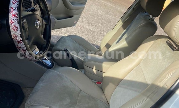Acheter Occasion Voiture Toyota Avensis Blanc à Yaoundé, Central Cameroon Acheter Occasion Voiture Toyota Avensis Blanc à Yaoundé, Central Cameroon