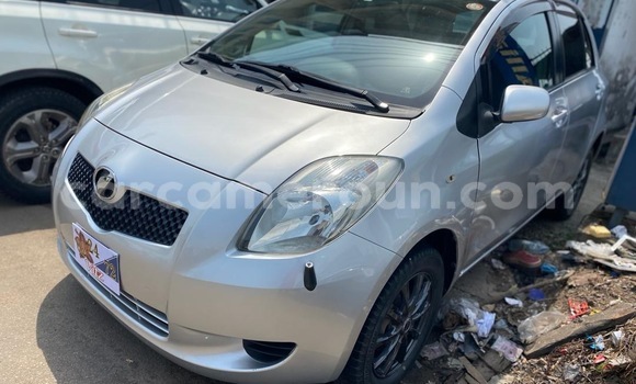 Acheter Neuf Voiture Toyota Vitz Gris à Douala, Littoral Cameroon