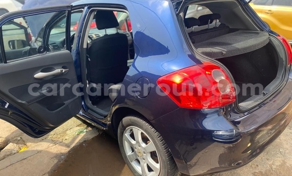 Sayi Sabo Toyota Auris Blue Mota in Douala a Ƙasar Kamaru Sayi Sabo Toyota Auris Blue Mota in Douala a Ƙasar Kamaru
