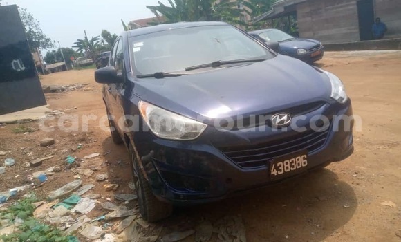 Sayi Na hannu Hyundai Tucson Blue Mota in Douala a Ƙasar Kamaru Sayi Na hannu Hyundai Tucson Blue Mota in Douala a Ƙasar Kamaru