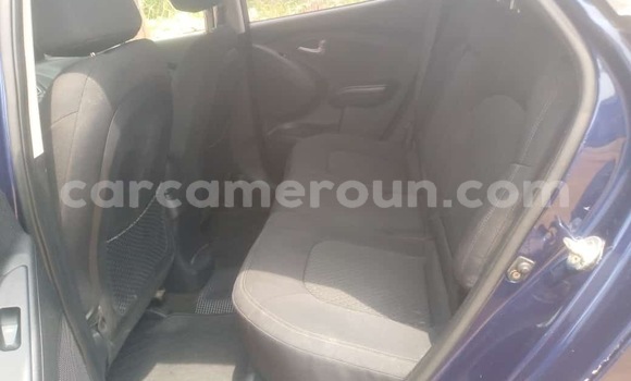 Sayi Na hannu Hyundai Tucson Blue Mota in Douala a Ƙasar Kamaru Sayi Na hannu Hyundai Tucson Blue Mota in Douala a Ƙasar Kamaru