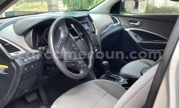 Acheter Import Voiture Hyundai Santa Fe Gris à Yaoundé, Central Cameroon Acheter Import Voiture Hyundai Santa Fe Gris à Yaoundé, Central Cameroon
