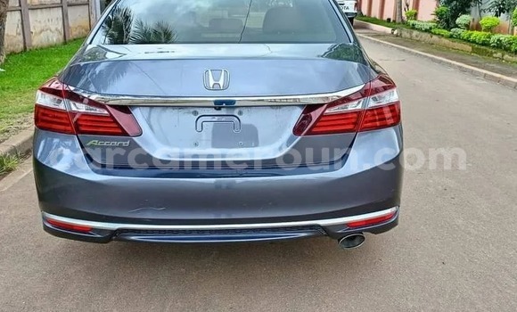 Acheter Occasion Voiture Honda Accord Gris à Yaoundé, Central Cameroon Acheter Occasion Voiture Honda Accord Gris à Yaoundé, Central Cameroon