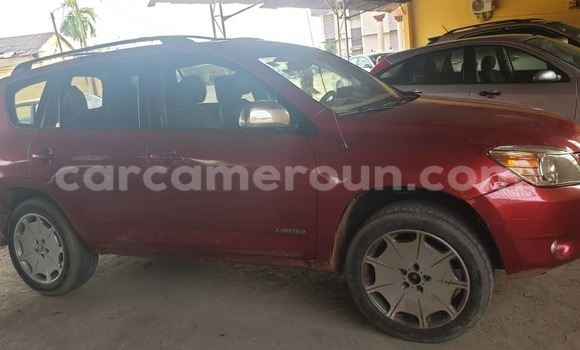 Sayi Na hannu Toyota RAV4 Red Mota in Douala a Ƙasar Kamaru Sayi Na hannu Toyota RAV4 Red Mota in Douala a Ƙasar Kamaru