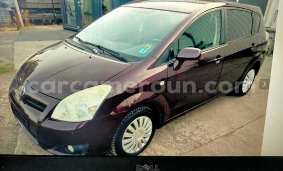 Sayi Imported Toyota Corolla Brown Mota in Douala a Ƙasar Kamaru Sayi Imported Toyota Corolla Brown Mota in Douala a Ƙasar Kamaru