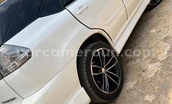 Sayi Na hannu Lexus RX White Mota in Douala a Ƙasar Kamaru Sayi Na hannu Lexus RX White Mota in Douala a Ƙasar Kamaru