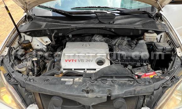 Sayi Na hannu Lexus RX White Mota in Douala a Ƙasar Kamaru Sayi Na hannu Lexus RX White Mota in Douala a Ƙasar Kamaru