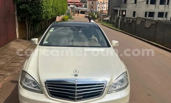 Acheter Occasion Voiture Mercedes‒Benz S–Class Blanc à Yaoundé, Central Cameroon Acheter Occasion Voiture Mercedes‒Benz S–Class Blanc à Yaoundé, Central Cameroon