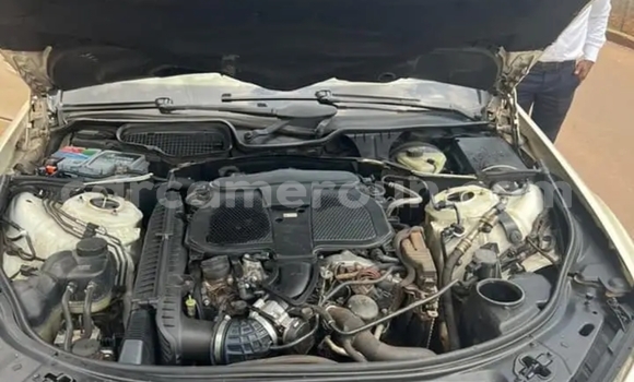 Acheter Occasion Voiture Mercedes‒Benz S–Class Blanc à Yaoundé, Central Cameroon Acheter Occasion Voiture Mercedes‒Benz S–Class Blanc à Yaoundé, Central Cameroon