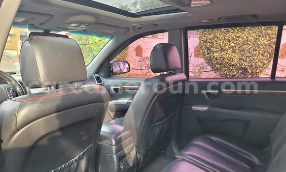 Acheter Occasion Voiture Hyundai Santa Fe Noir à Yaoundé, Central Cameroon Acheter Occasion Voiture Hyundai Santa Fe Noir à Yaoundé, Central Cameroon