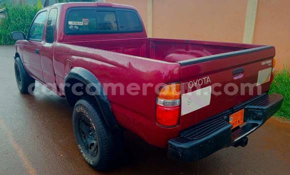 Sayi Na hannu Toyota Tacoma Red Mota in Bafang a West Kamaru Sayi Na hannu Toyota Tacoma Red Mota in Bafang a West Kamaru