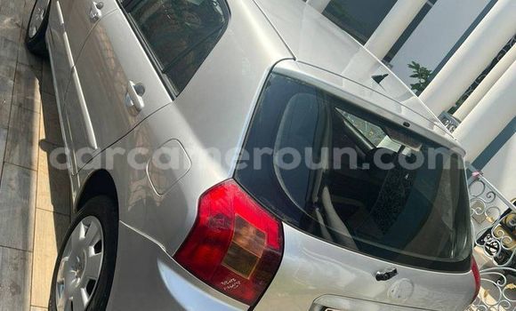 Sayi Na hannu Toyota IST Sauran Mota in Bafang a West Kamaru Sayi Na hannu Toyota IST Sauran Mota in Bafang a West Kamaru